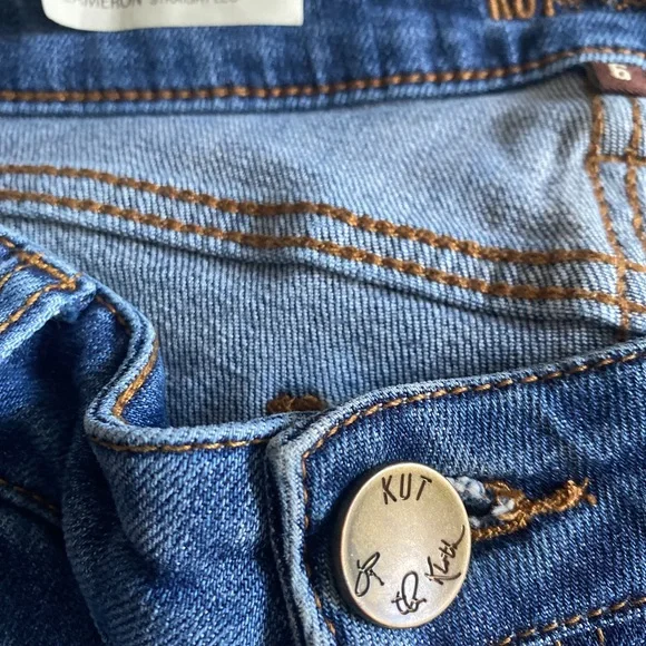 Kut from the Kloth Rolled Cameron Distressed Boyfriend Jeans - 6 blue , cotton - Picture 4 of 6